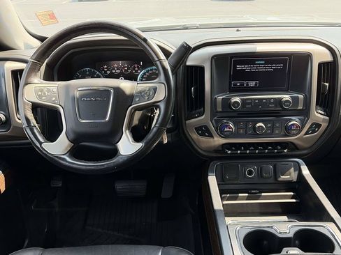 Used 2018 GMC Sierra 1500 Denali AWD/4WD image 16