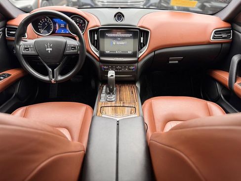 Used 2019 Maserati Ghibli S Q4 AWD/4WD image 13