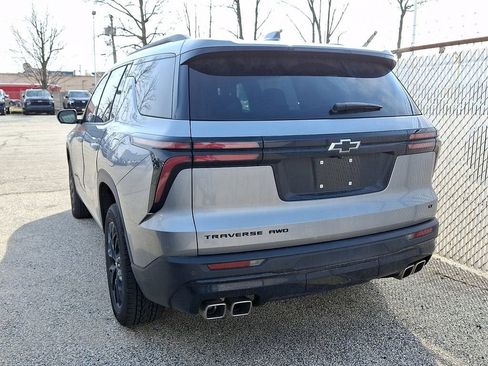 Certified 2024 Chevrolet Traverse LT w/ Midnight/Sport Edition image 10