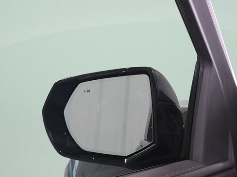 Used 2021 Chevrolet Tahoe High Country AWD/4WD image 24