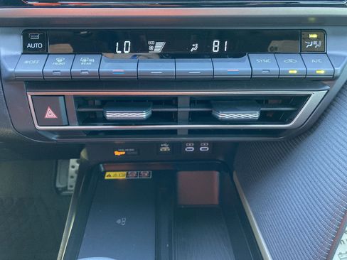 Certified 2026 Toyota Camry SE w/ Convenience Package image 17