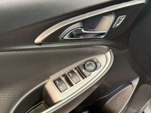 Used 2024 Chevrolet Malibu LT image 15