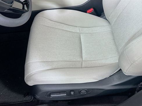 Certified 2025 Honda Accord SE image 19