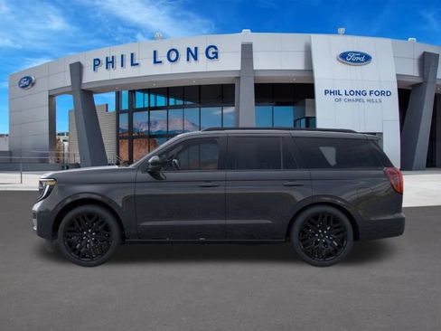 New 2026 Ford Expedition Platinum w/ Stealth Performance Package AWD/4WD image 3
