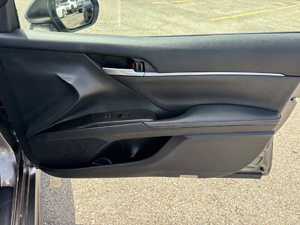 Used 2024 Toyota Camry XSE FWD image 14
