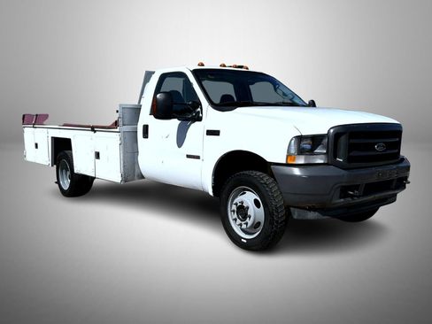 Used 2004 Ford F550 4x4 Regular Cab Super Duty image 3