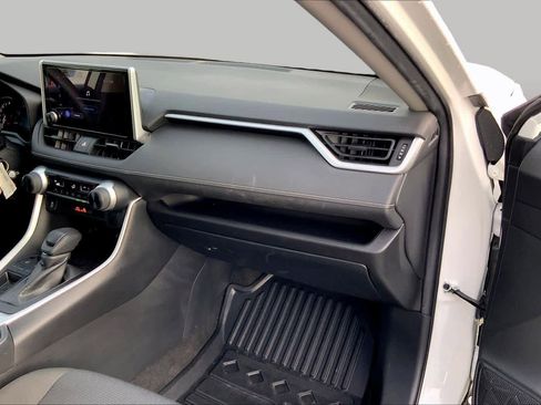 Used 2023 Toyota RAV4 LE FWD image 18