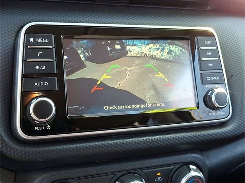 Used 2024 Nissan Kicks S image 18