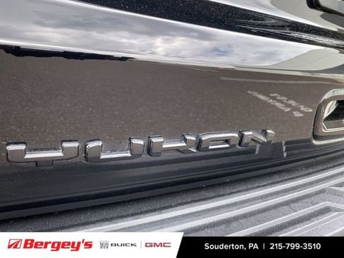 Certified 2023 GMC Yukon AT4 w/ AT4 Premium Plus Package AWD/4WD image 35