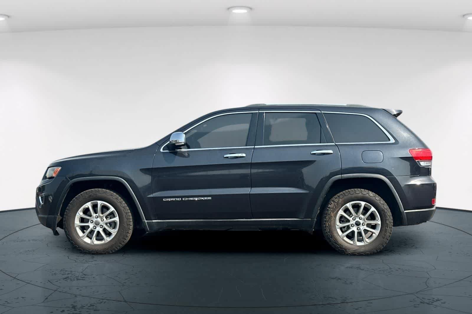 Used 2014 Jeep Grand Cherokee Limited w/ Luxury Group II AWD/4WD image 9