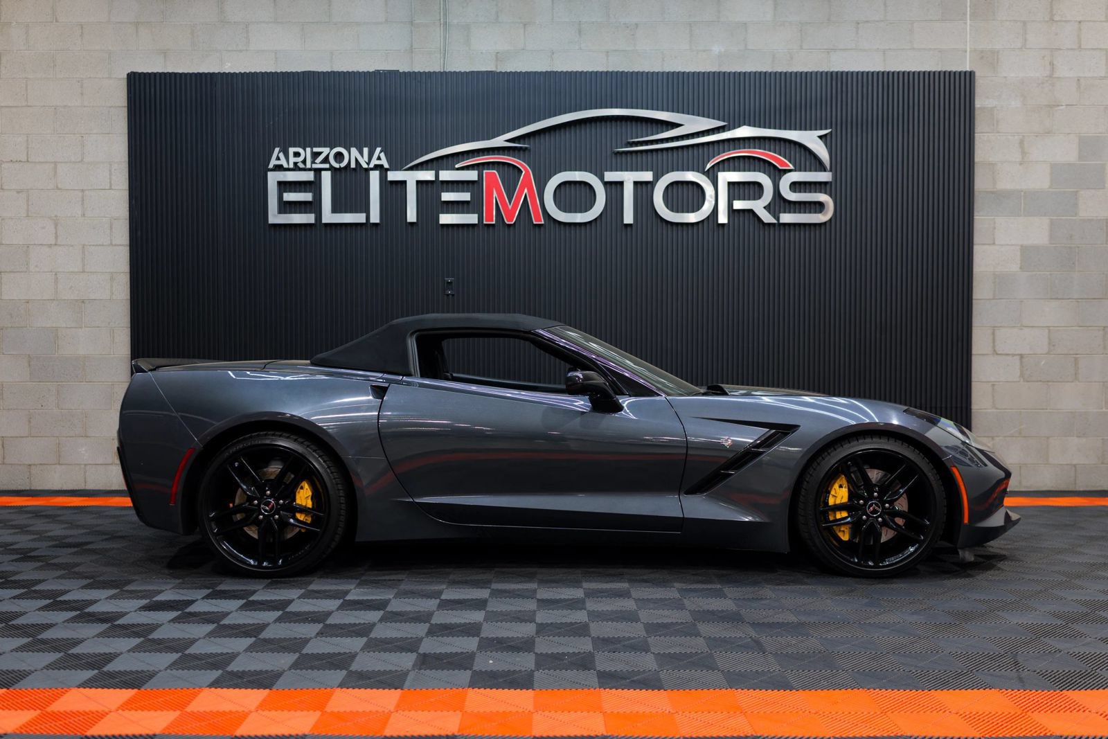 Used 2014 Chevrolet Corvette Stingray Convertible w/ 3LT Preferred Equipment Group RWD image 18