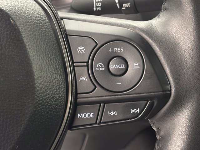 Used 2025 Toyota Corolla SE FWD image 18