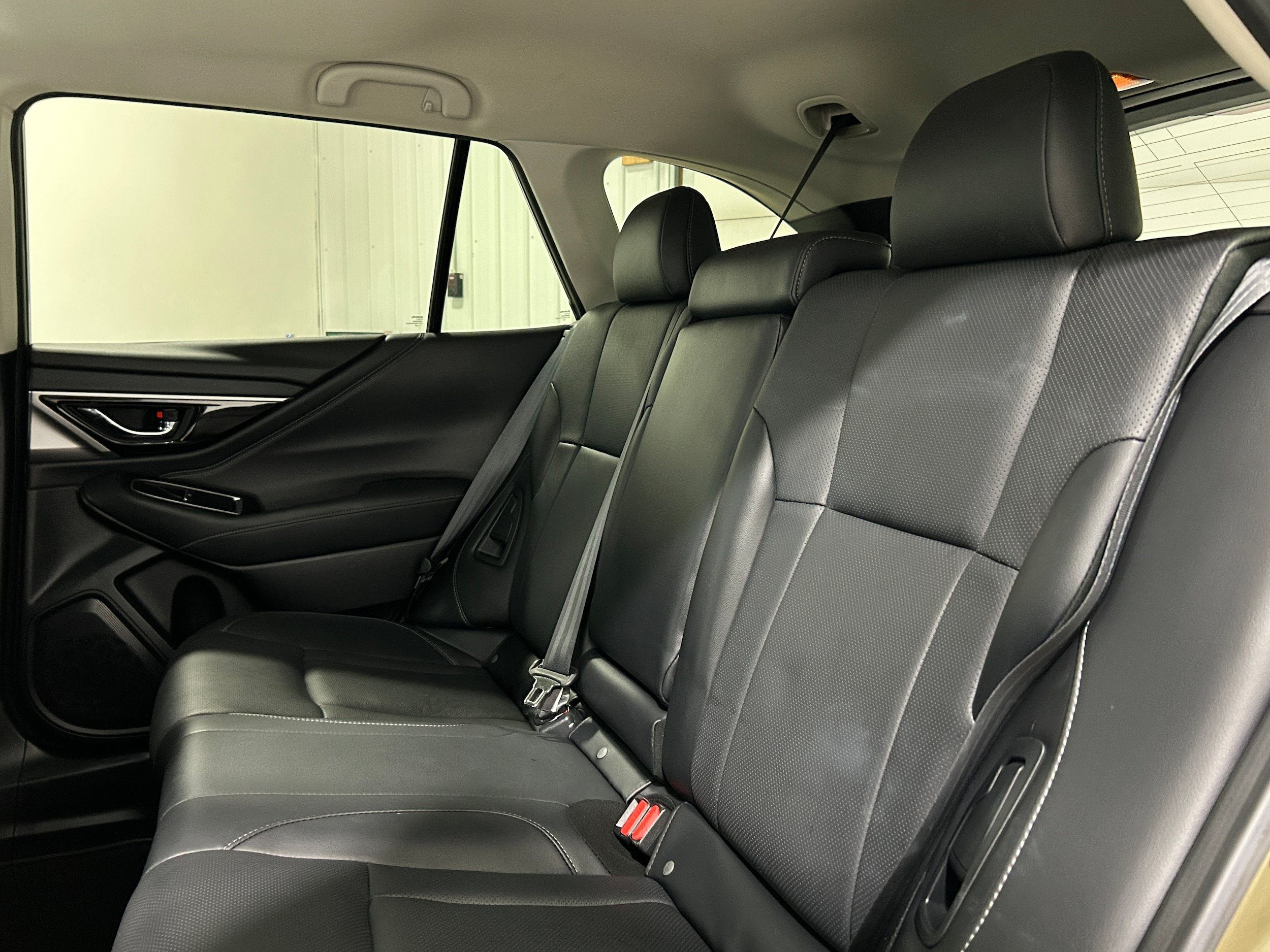 Used 2020 Subaru Outback Limited AWD/4WD image 31