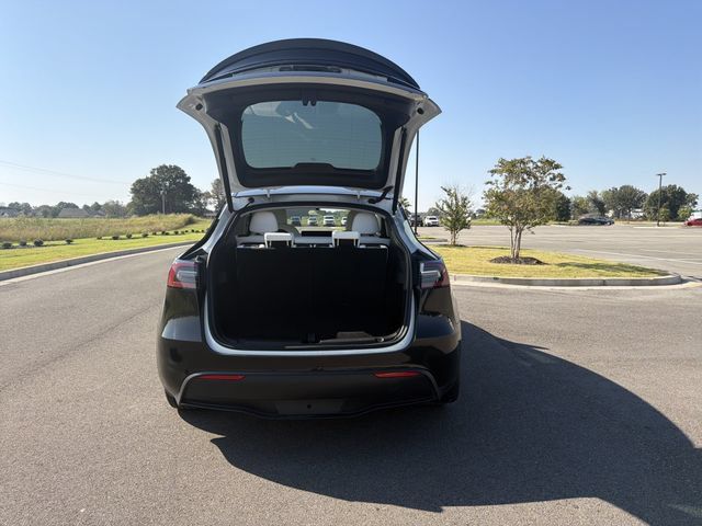 Used 2023 Tesla Model Y Long Range AWD/4WD image 19