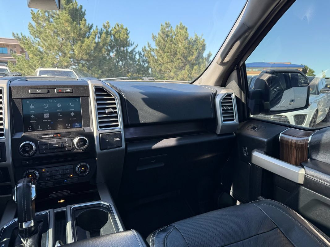 Used 2016 Ford F150 Lariat w/ Equipment Group 502A Luxury AWD/4WD image 25