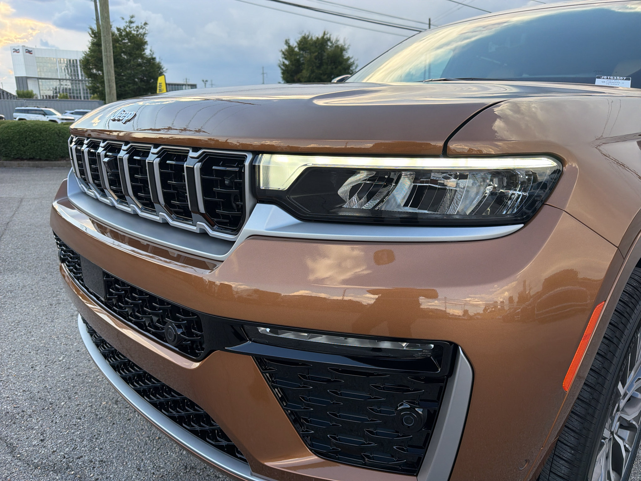 New 2027 Jeep Grand Cherokee Summit AWD/4WD image 8