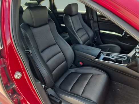 Certified 2018 Honda Accord Sport image 19