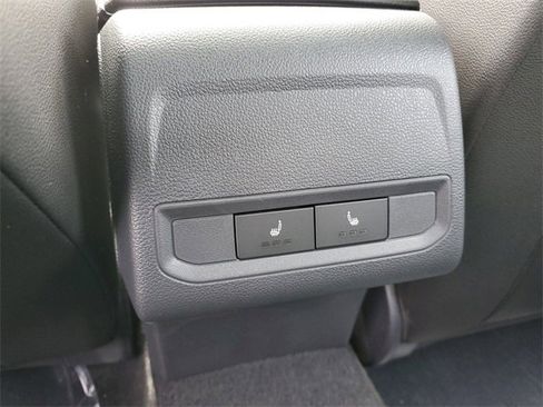 New 2025 Volkswagen Jetta SEL image 11