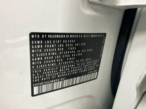 Used 2021 Volkswagen Tiguan SE R-Line FWD image 33
