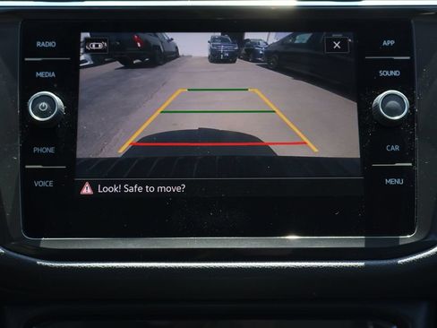 Certified 2023 Volkswagen Tiguan SE w/ Panoramic Sunroof Package AWD/4WD image 28