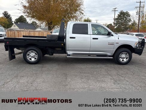 Used 2018 RAM 2500 Tradesman w/ Chrome Appearance Group image 8