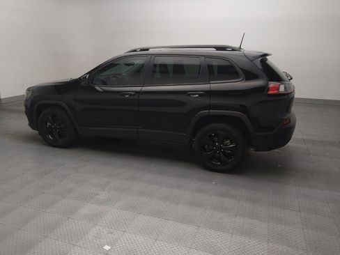 Used 2021 Jeep Cherokee Latitude Plus FWD image 3
