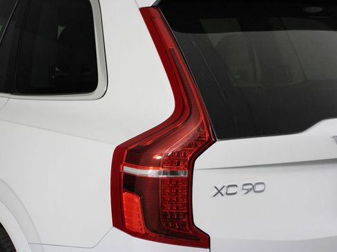 Certified 2023 Volvo XC90 T8 Core w/ Climate Package image 18