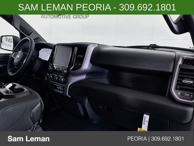New 2026 RAM 1500 Express AWD/4WD image 26