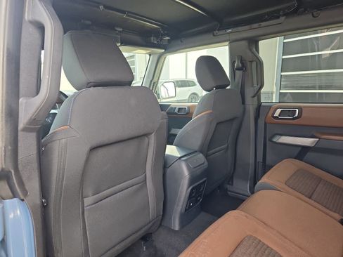 Used 2023 Ford Bronco Outer Banks image 18