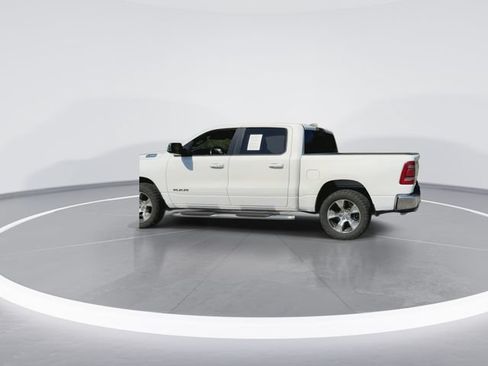 Used 2023 RAM 1500 Laramie AWD/4WD image 7
