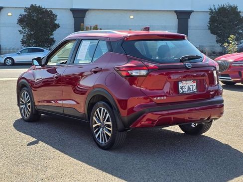 Used 2023 Nissan Kicks SV FWD image 5