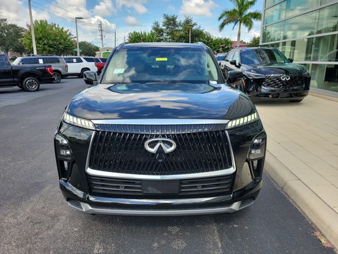 New 2026 INFINITI QX80 Luxe w/ Cargo Package RWD image 2
