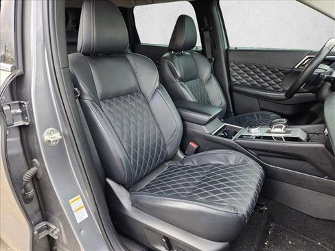 Used 2022 Mitsubishi Outlander SEL image 16