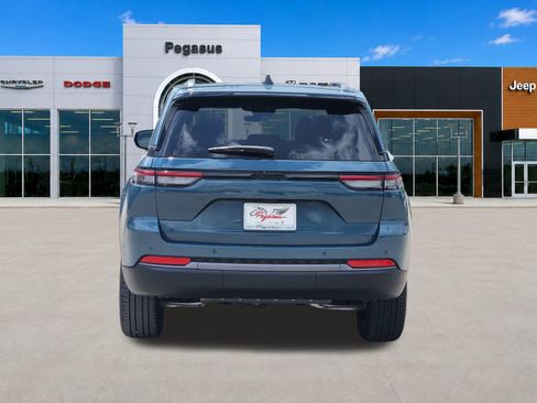 New 2026 Jeep Grand Cherokee Limited w/ Limited Altitude Package RWD image 8
