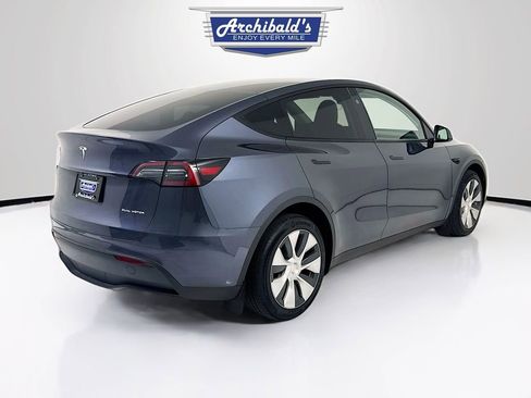 Used 2023 Tesla Model Y Long Range image 6