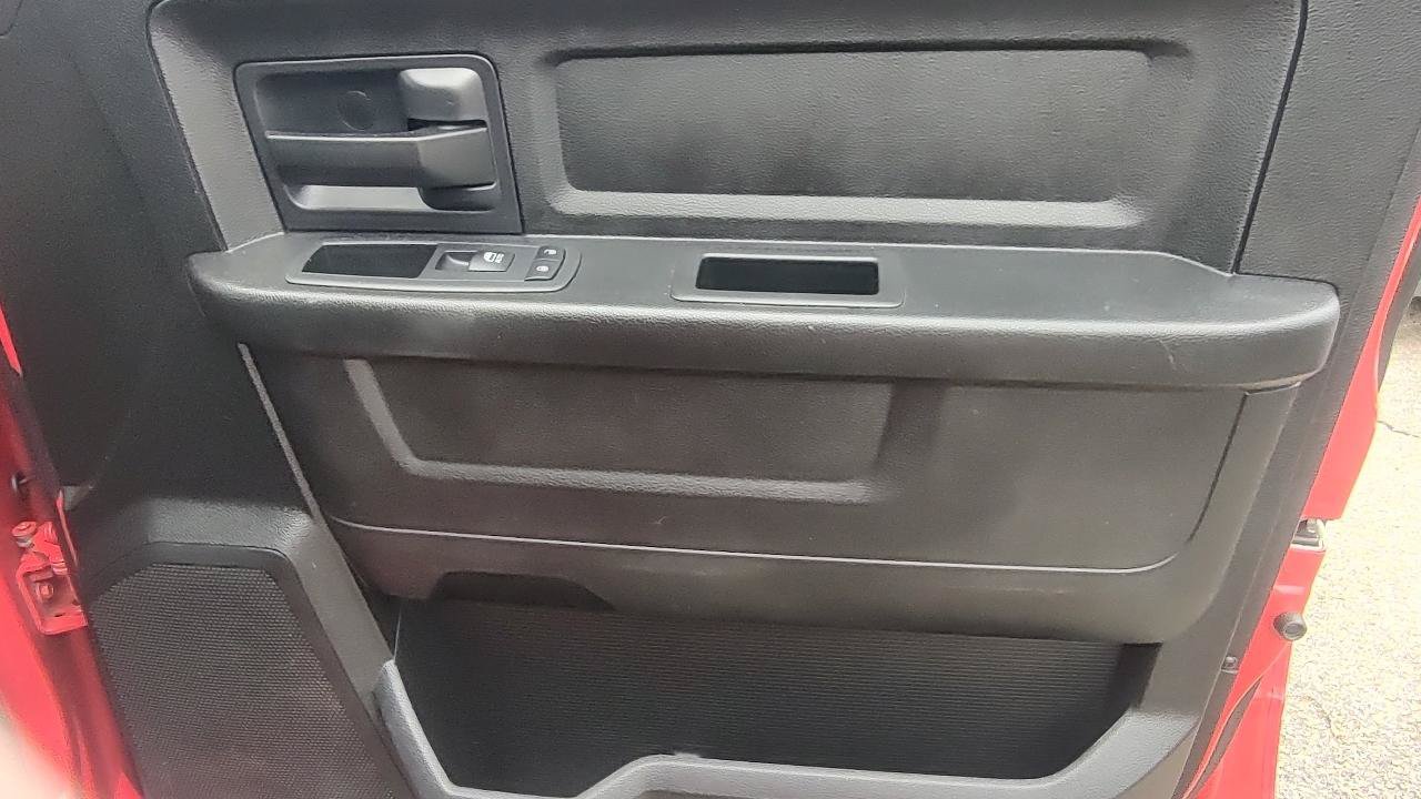 Used 2019 RAM 1500 Express w/ Express Value Package AWD/4WD image 21