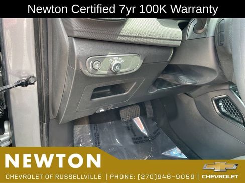 Used 2024 Chevrolet TrailBlazer LT w/ Driver Confidence Package FWD image 9