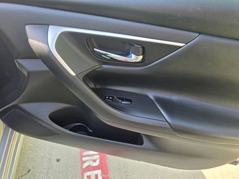Used 2016 Nissan Altima 2.5 S w/ Power Driver Seat Package FWD image 29