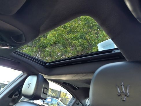 Used 2023 Maserati Ghibli Modena image 19