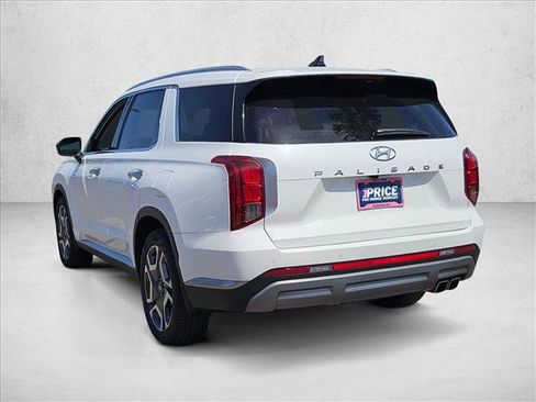 Used 2024 Hyundai Palisade SEL FWD image 7