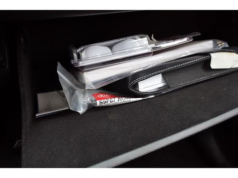 Used 2022 Kia Telluride S FWD image 43