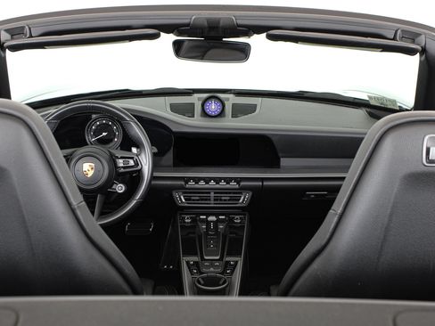 Used 2020 Porsche 911 Carrera RWD image 34