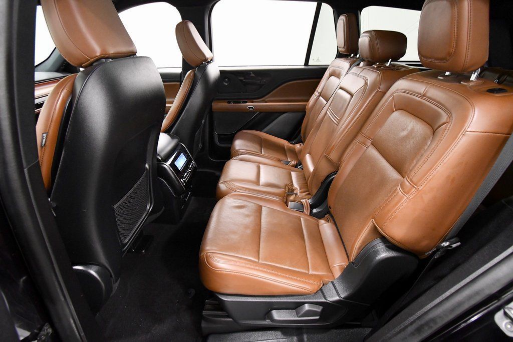Used 2021 Lincoln Aviator Reserve AWD/4WD image 15
