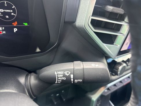 Used 2022 Toyota Tundra Platinum w/ Advanced Package image 30