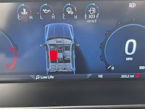 Used 2025 Ford F350 Platinum w/ FX4 Off-Road Package image 28