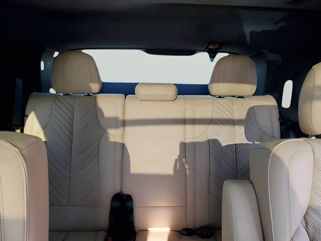 New 2026 Cadillac Escalade IQ Sport 2 w/ LPO, ONYX Package AWD/4WD image 31