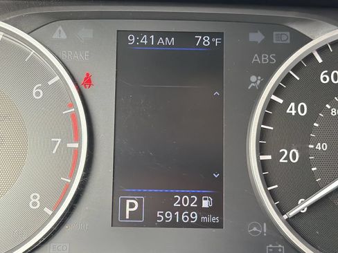 Used 2024 Nissan Sentra S FWD image 9