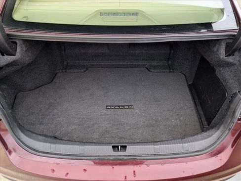 Used 2016 Toyota Avalon XLE Premium image 6