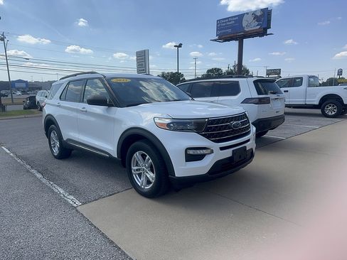 Used 2022 Ford Explorer XLT w/ Equipment Group 202A AWD/4WD image 1
