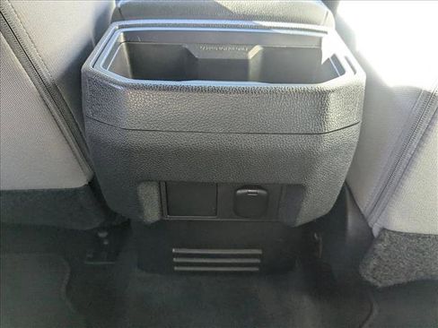 Used 2024 Toyota Tacoma TRD Off-Road image 17